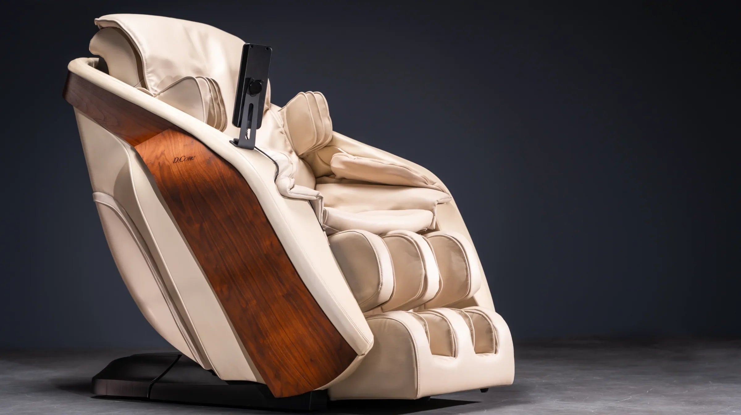 កៅអីម៉ាស្សា ប្រៀបធៀបនឹងការទៅស្ប៉ា៖ តើមួយណាល្អជាងសម្រាប់អ្នក?