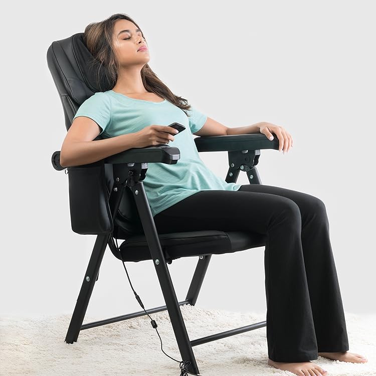 Este fotoliu masaj pliabil sau are opțiune de depozitare compactă?